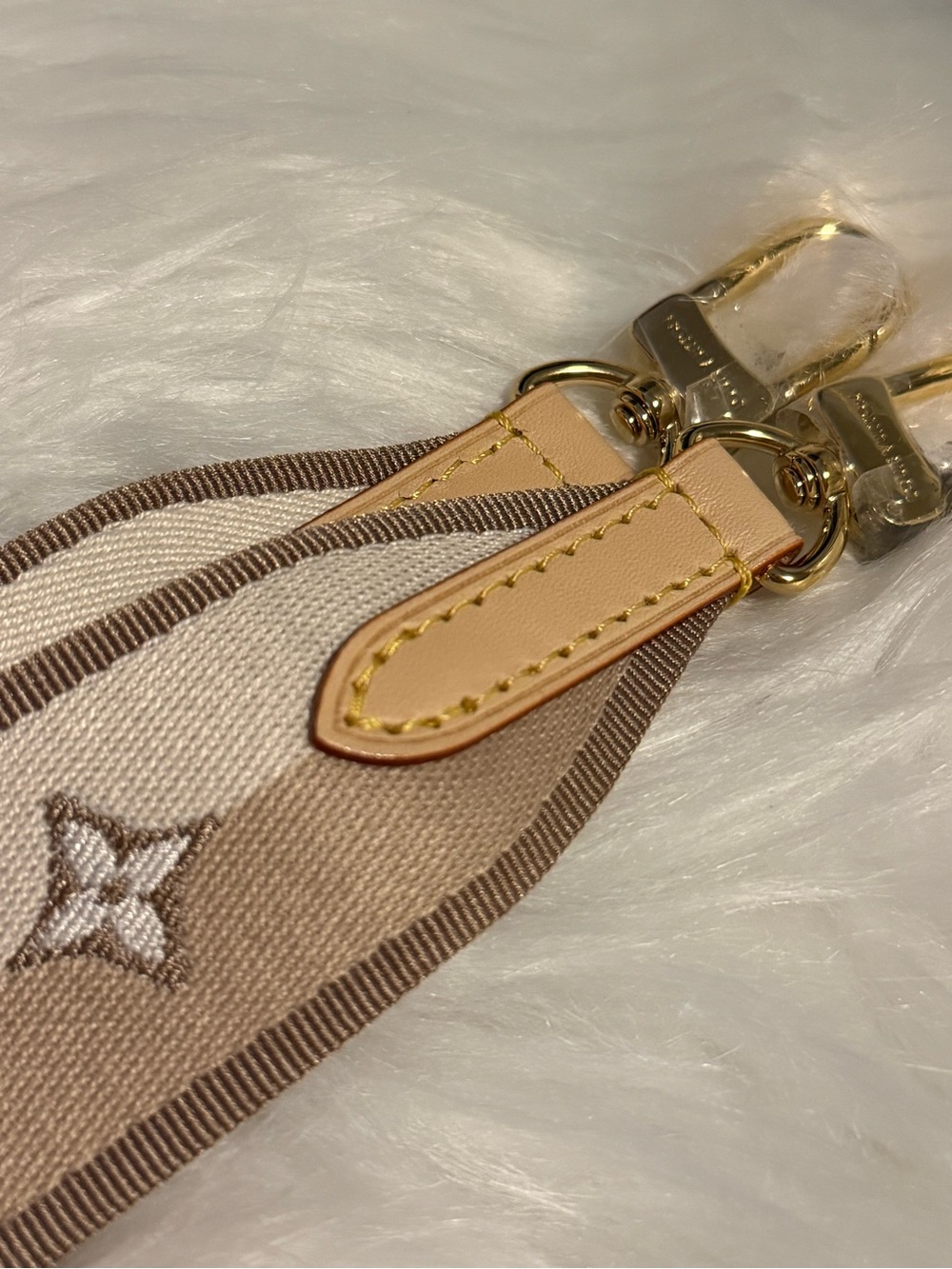 Louis Vuitton Brown Monogram Speedy 20 - Picture 8 of 10
